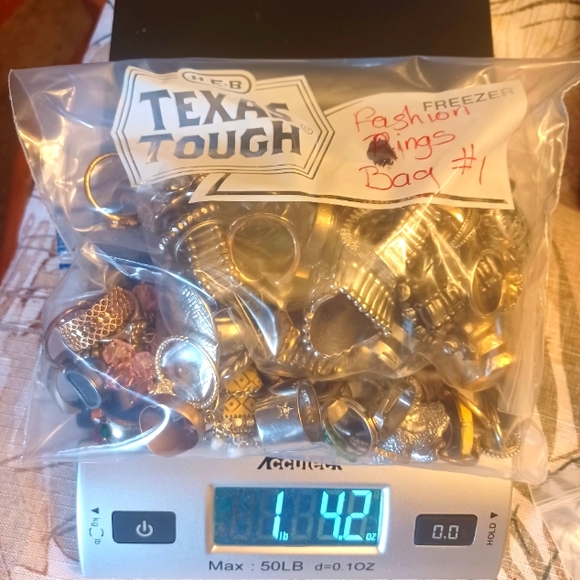 Rings Lot - Picture 1 of 15